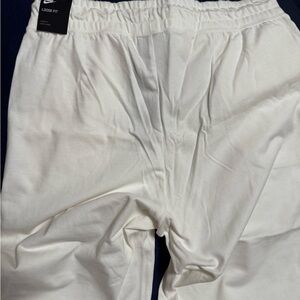 Nike women White Loose Fit Pants